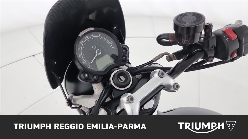 TRIUMPH Street Twin 900 