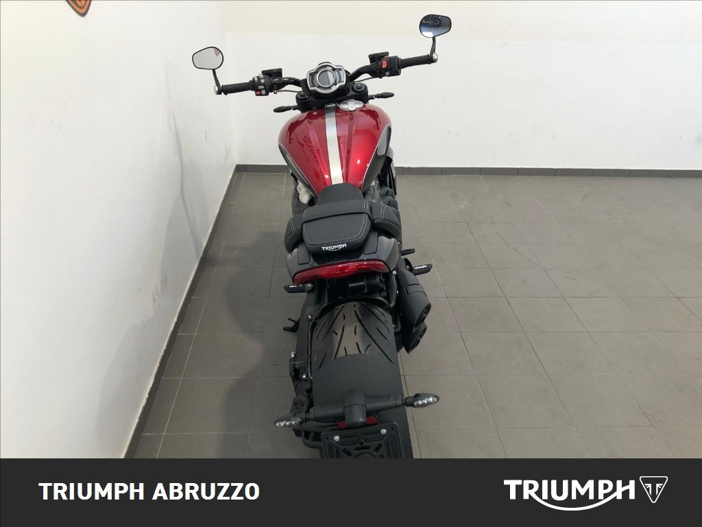 TRIUMPH Rocket III 2500 Storm R