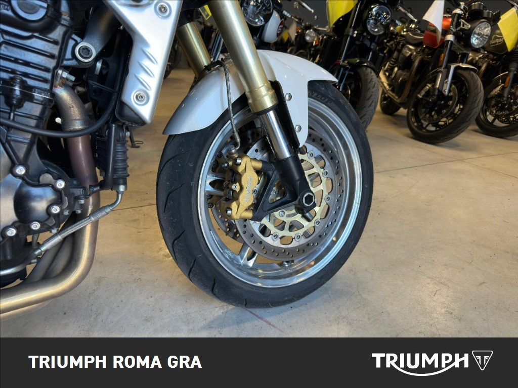 TRIUMPH Speed Triple 1050 