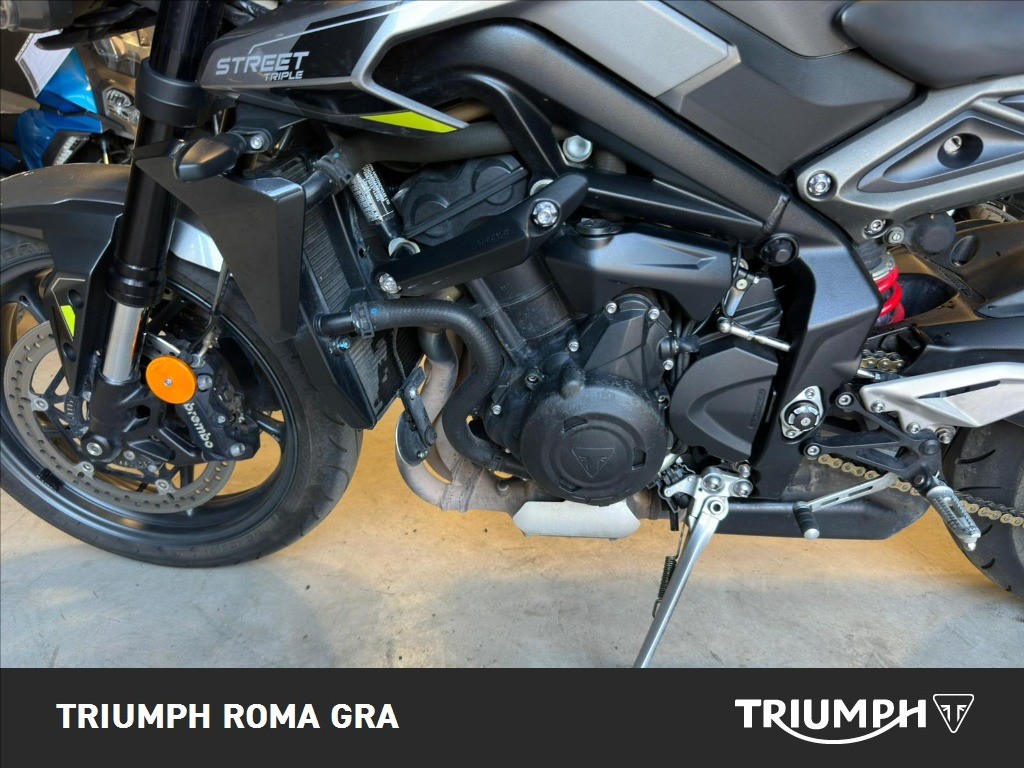 TRIUMPH Street Triple 765 R