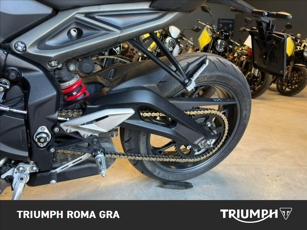 TRIUMPH Street Triple 765 R