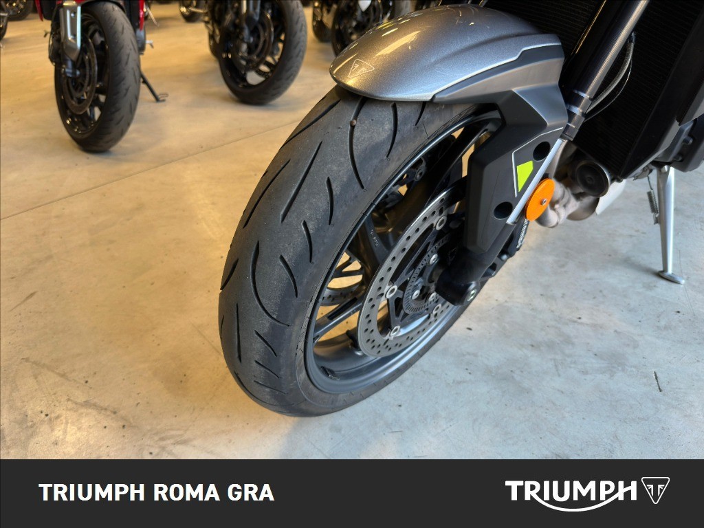 TRIUMPH Street Triple 765 R