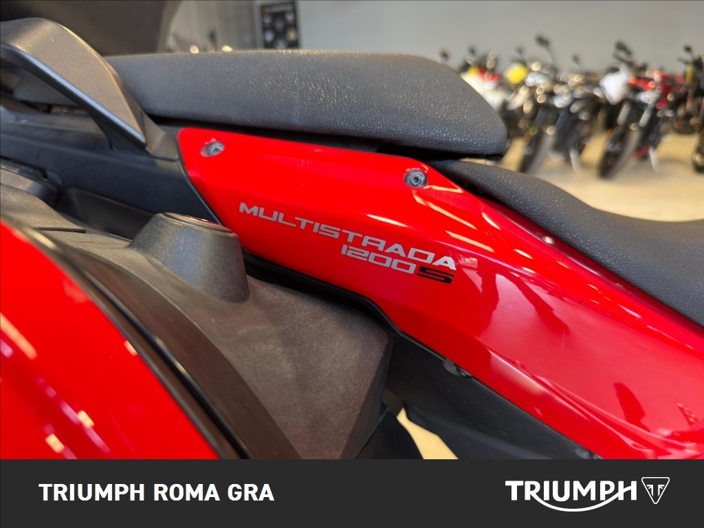 DUCATI Multistrada 1200 S Touring