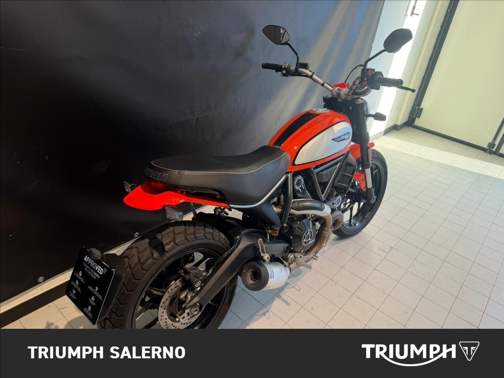 DUCATI Scrambler 800 Icon Orange
