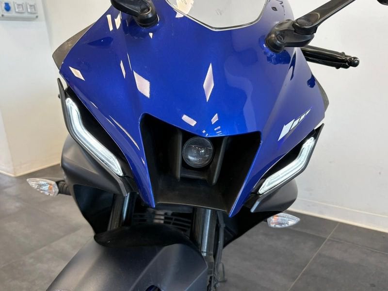 YAMAHA YZF R125 R 125 Abs