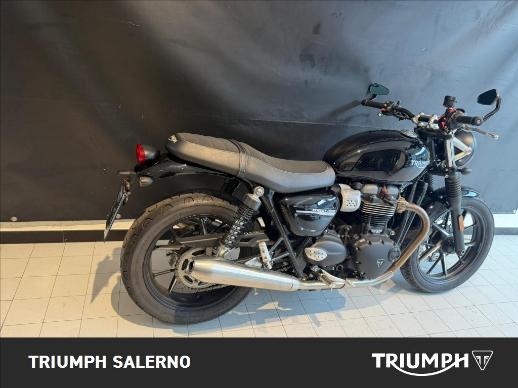 TRIUMPH Street Twin 900 