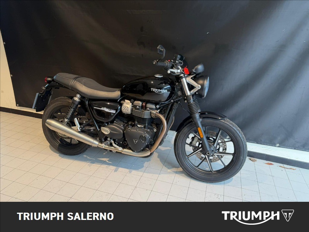 TRIUMPH Street Twin 900 