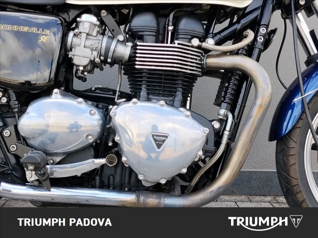 TRIUMPH Bonneville 865 SE