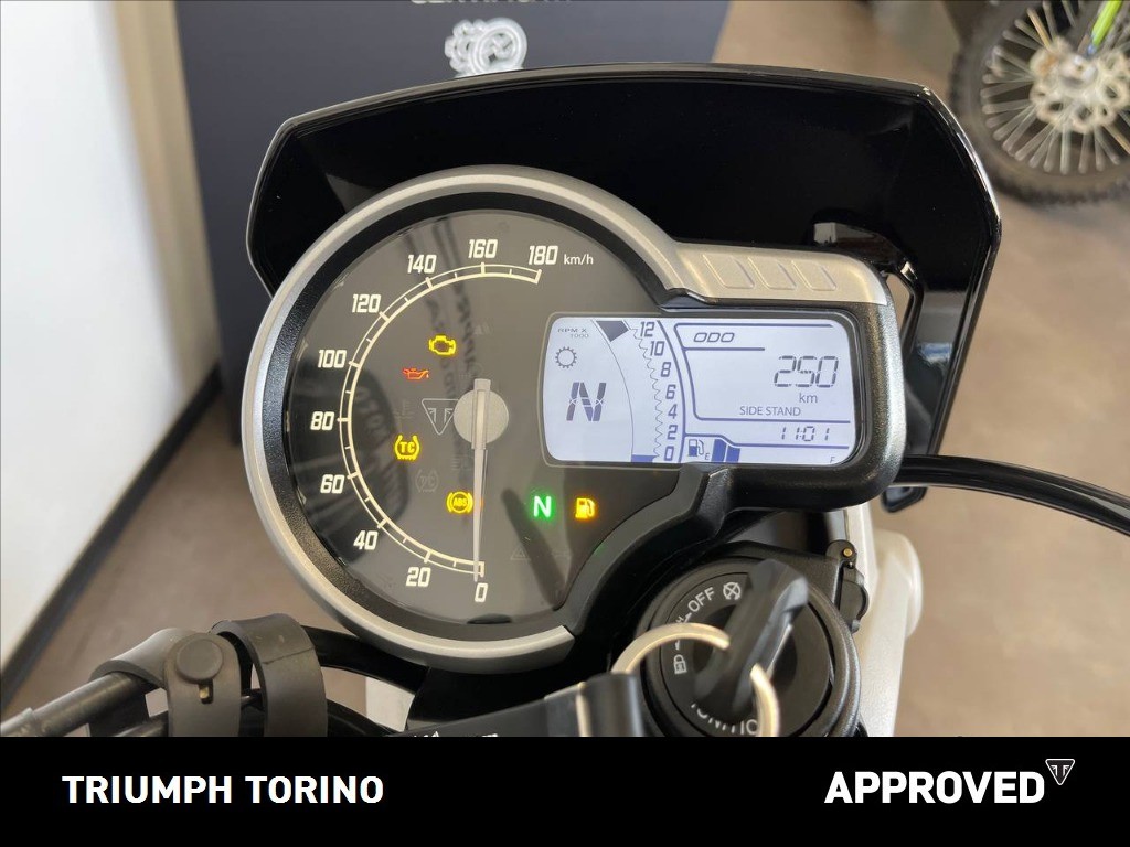 TRIUMPH Tracker 400 Phantom Black Abs