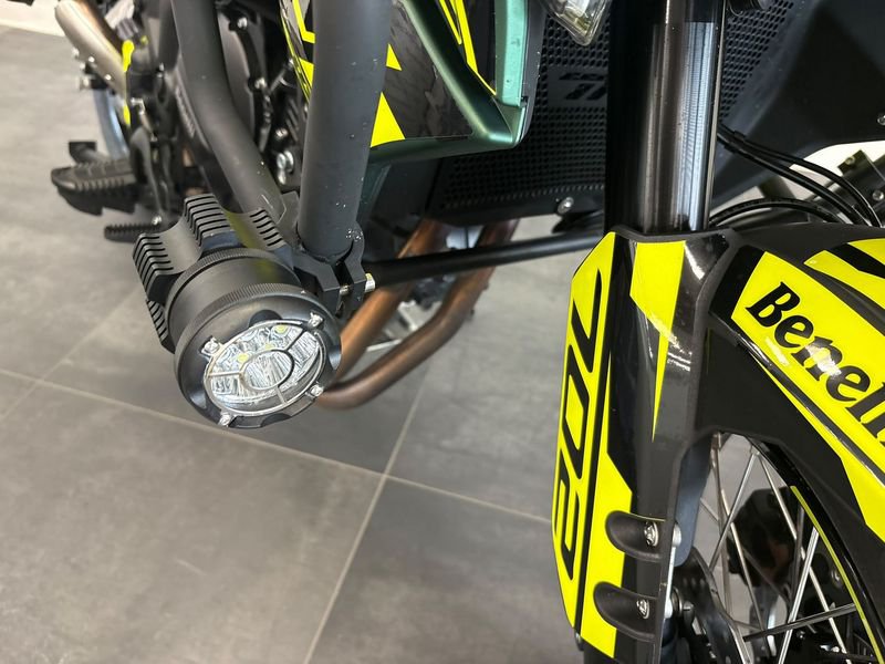 BENELLI TRK 702 X abs