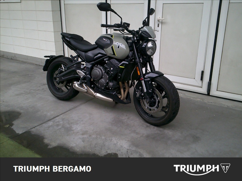 TRIUMPH Trident 660 Jet Black Abs #1