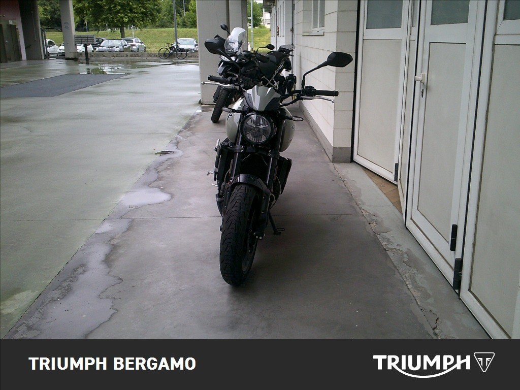 TRIUMPH Trident 660 Jet Black Abs #4
