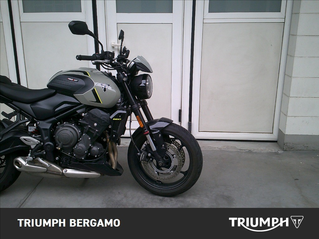 TRIUMPH Trident 660 Jet Black Abs #7