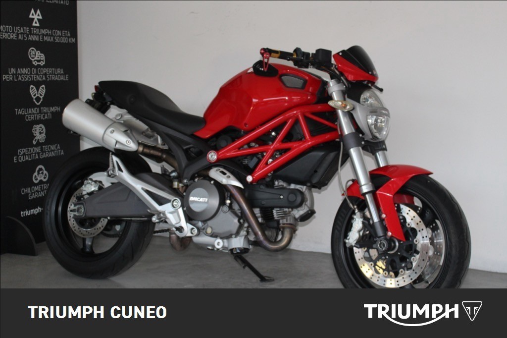DUCATI Monster 696 