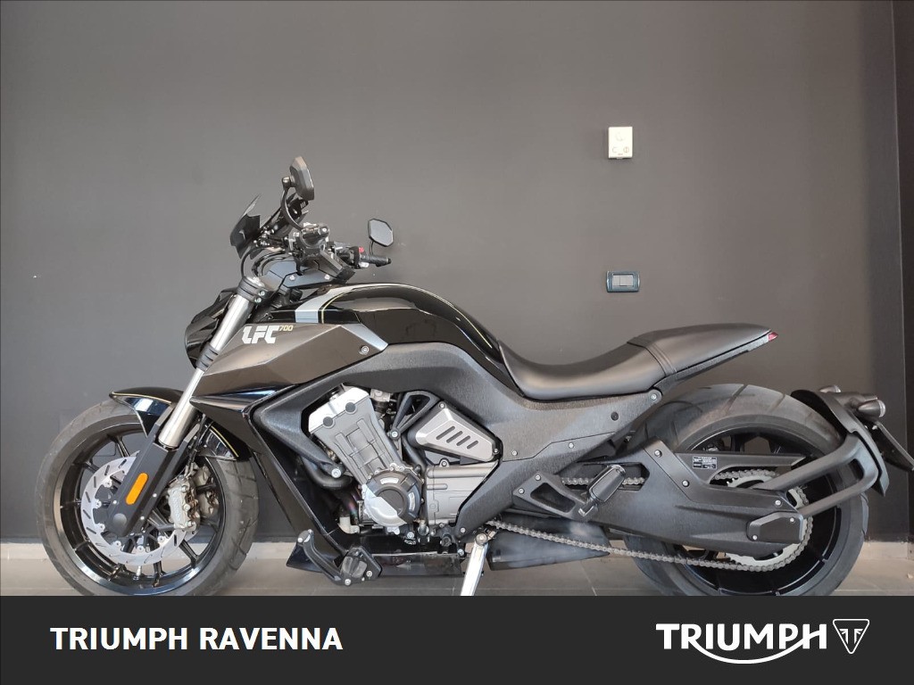 BENDA MOTORCYCLES LFC 700 E5