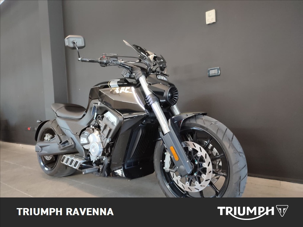 BENDA MOTORCYCLES LFC 700 E5