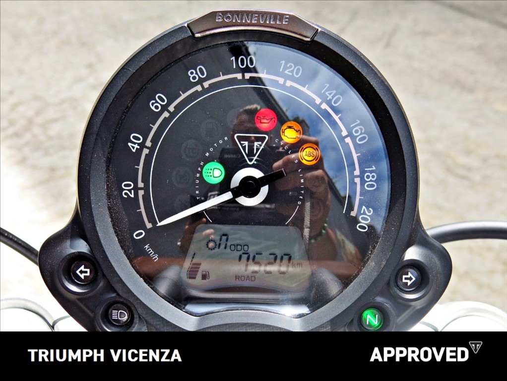 TRIUMPH Bonneville 1200 Speedmaster Icon Edition E5+ #9