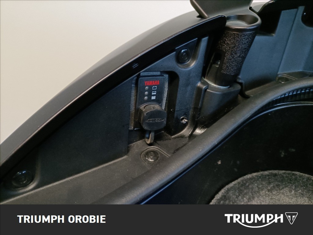 YAMAHA T-Max 560 Tech Abs