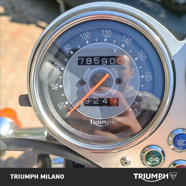 TRIUMPH Bonneville 790 T100 