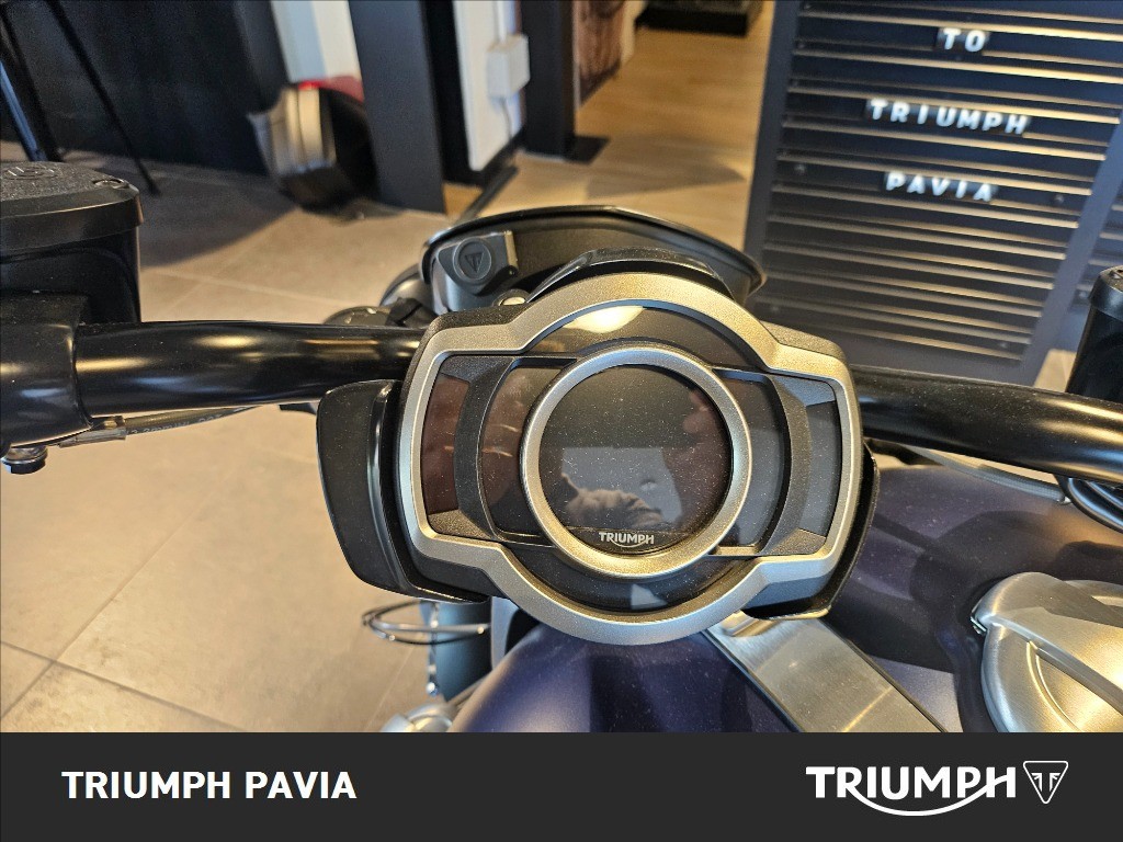 TRIUMPH Rocket III 2500 Storm R