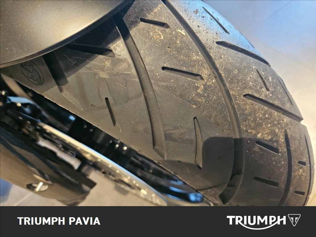 TRIUMPH Rocket III 2500 Storm R