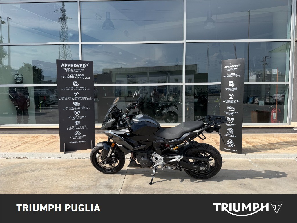 BMW F 900 XR Triple Black Abs