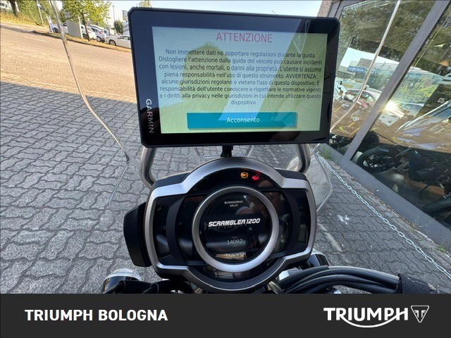 TRIUMPH Scrambler 1200 XE Baja Orange/Phantom Black Abs