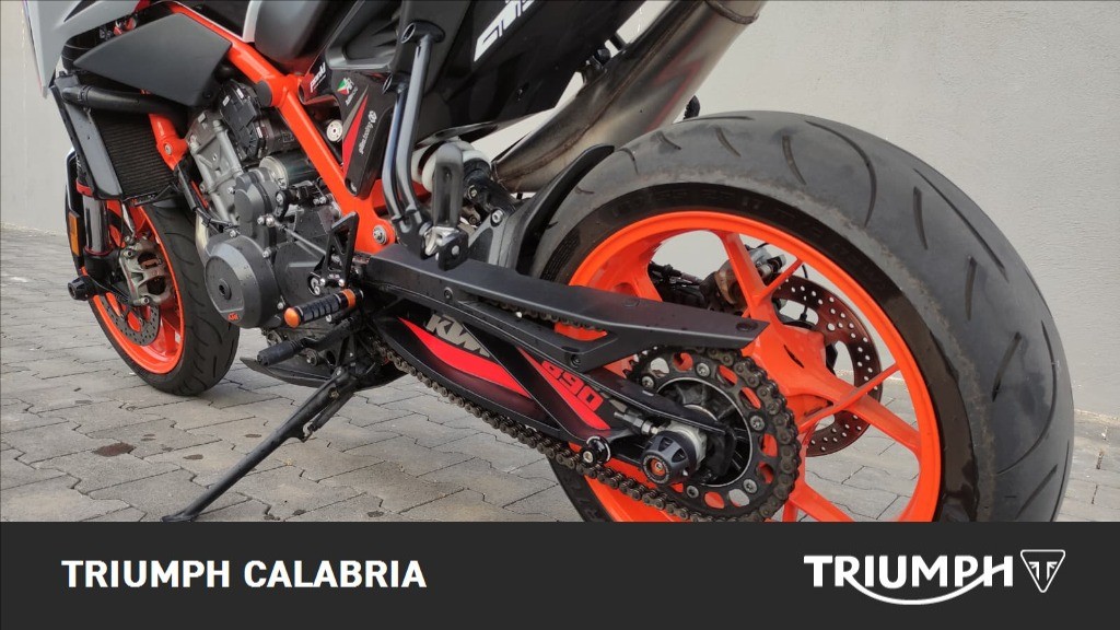 KTM 890 Duke R