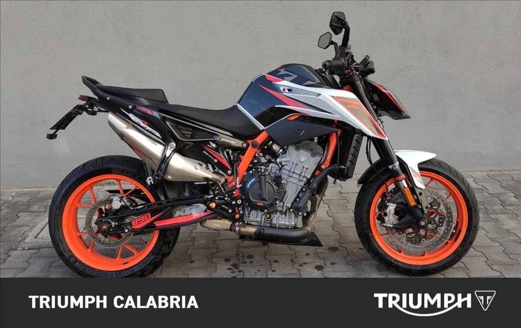 KTM 890 Duke R
