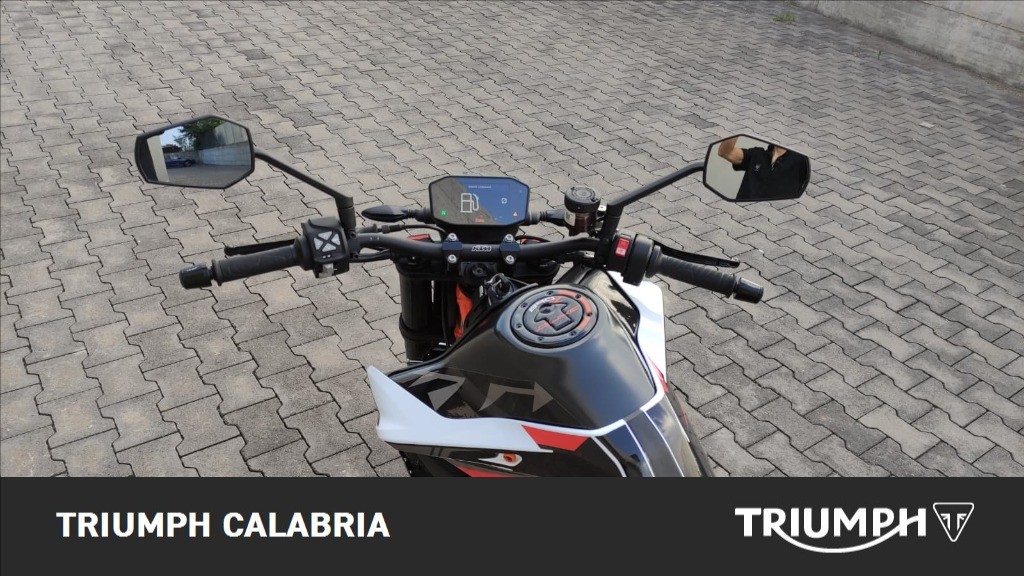 KTM 890 Duke R