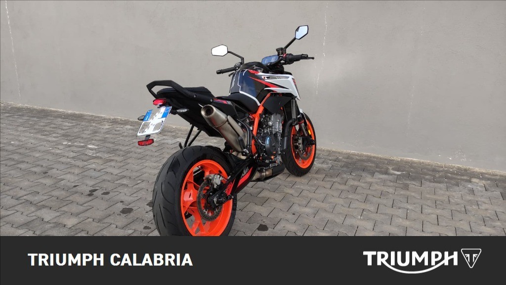 KTM 890 Duke R
