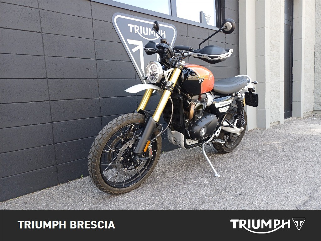 TRIUMPH Scrambler 1200 XE Baja Orange/Phantom Black Abs