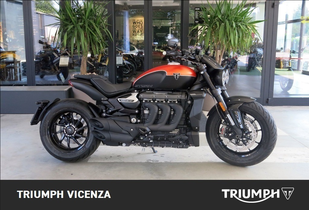 TRIUMPH Rocket III 2500 Storm R