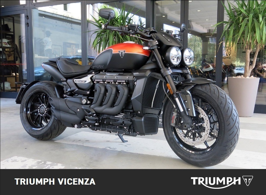 TRIUMPH Rocket III 2500 Storm R