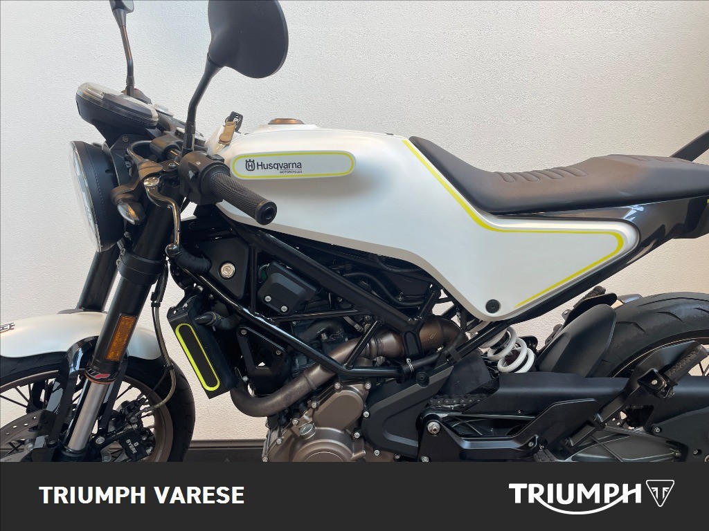 HUSQVARNA Vitpilen 401 4T