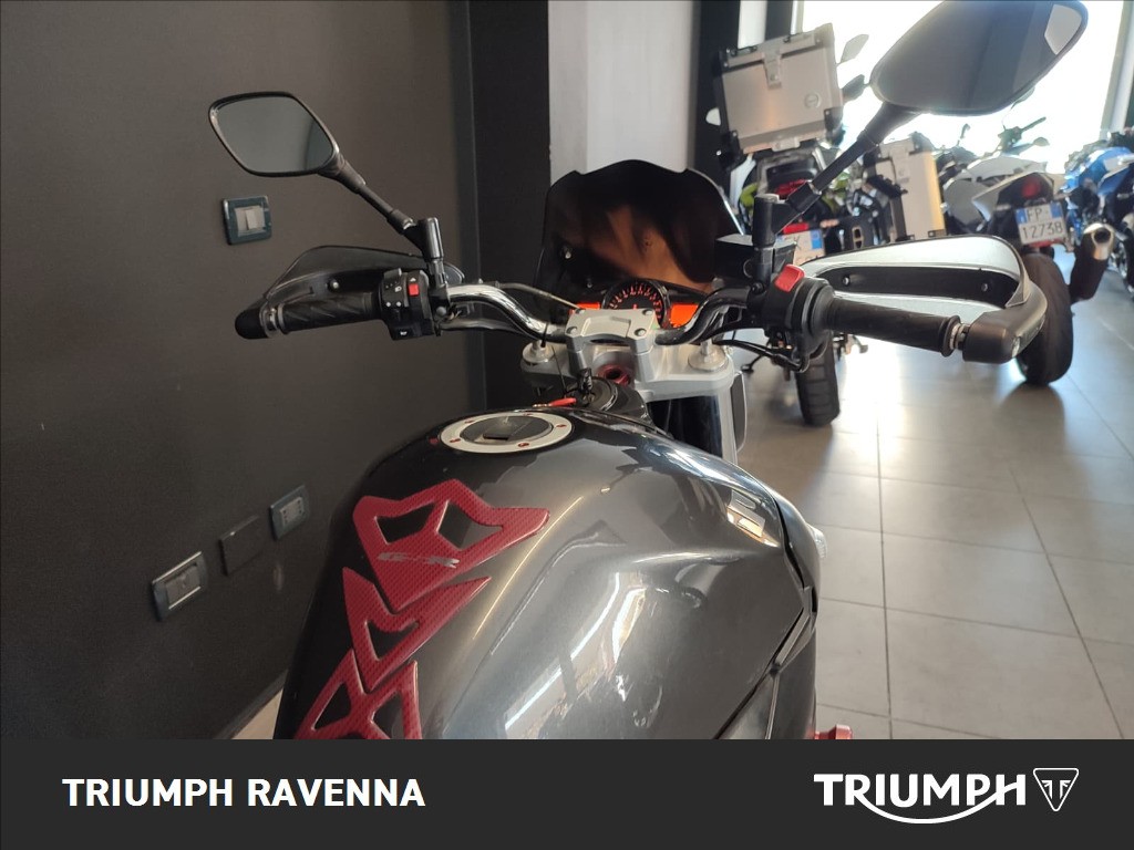 SUZUKI GSR 600 B Yoshimura