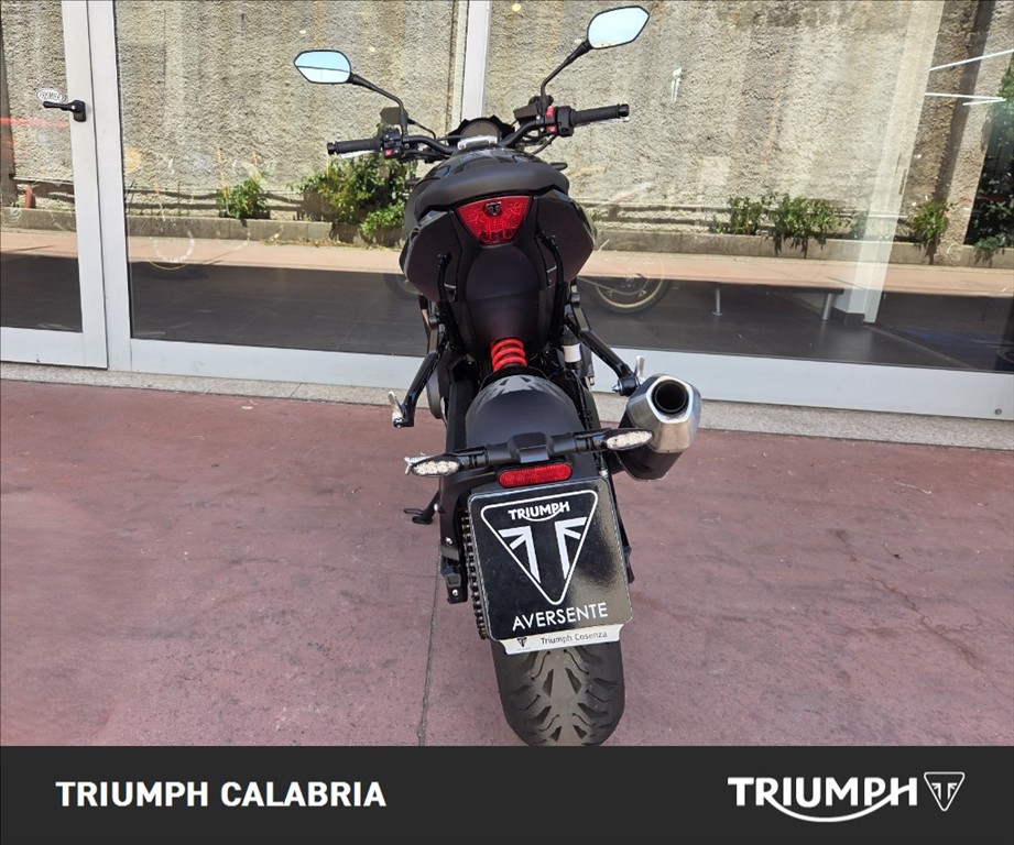 TRIUMPH Trident 800 Jet Black Abs