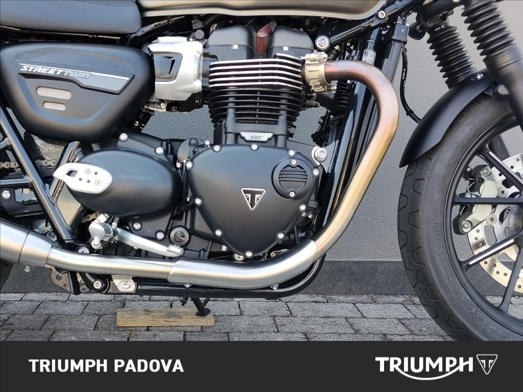 TRIUMPH Street Twin 900 