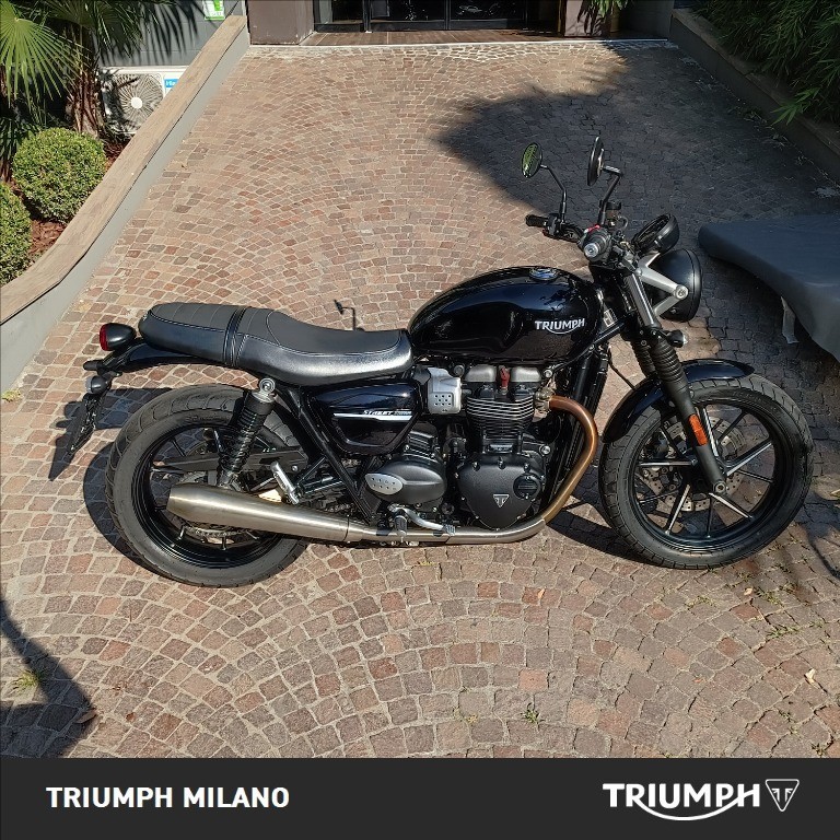 TRIUMPH Street Twin 900 