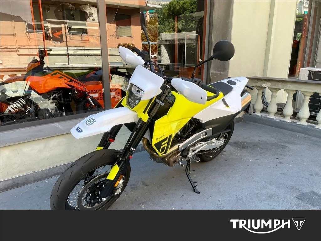 HUSQVARNA Supermoto 701 4T 