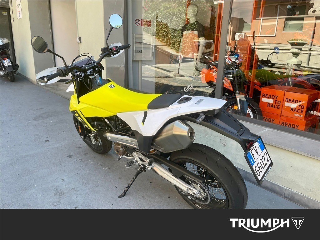 HUSQVARNA Supermoto 701 4T 