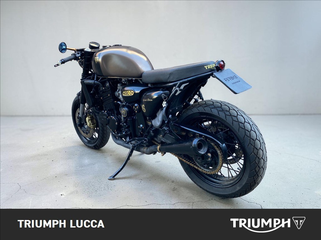 TRIUMPH Sprint 900 