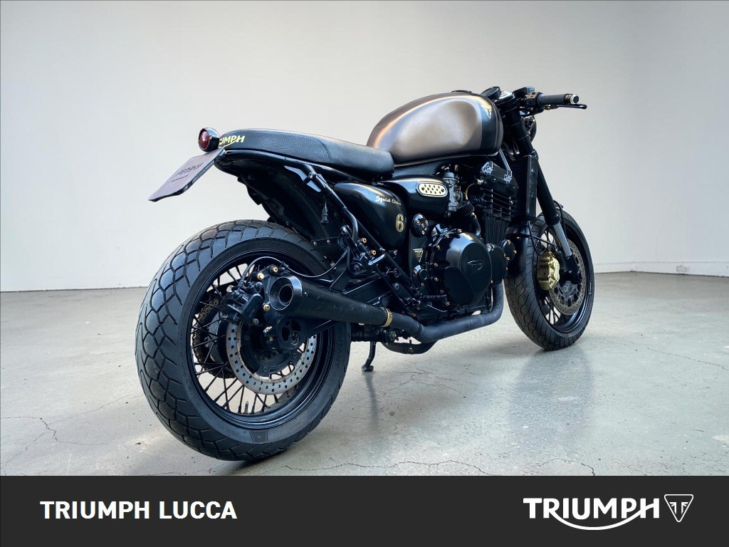 TRIUMPH Sprint 900 