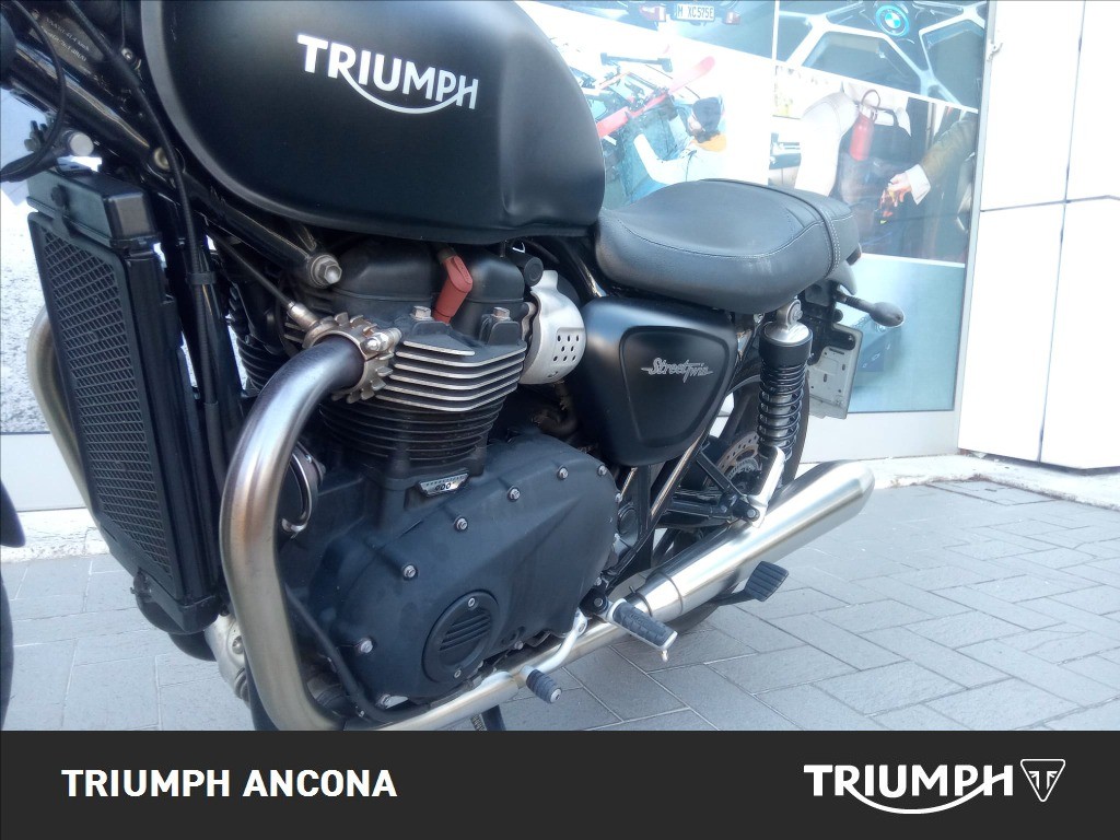 TRIUMPH Street Twin 900 
