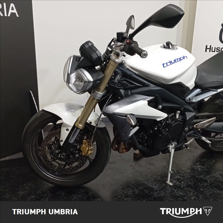 TRIUMPH Street Triple 675 Abs #5
