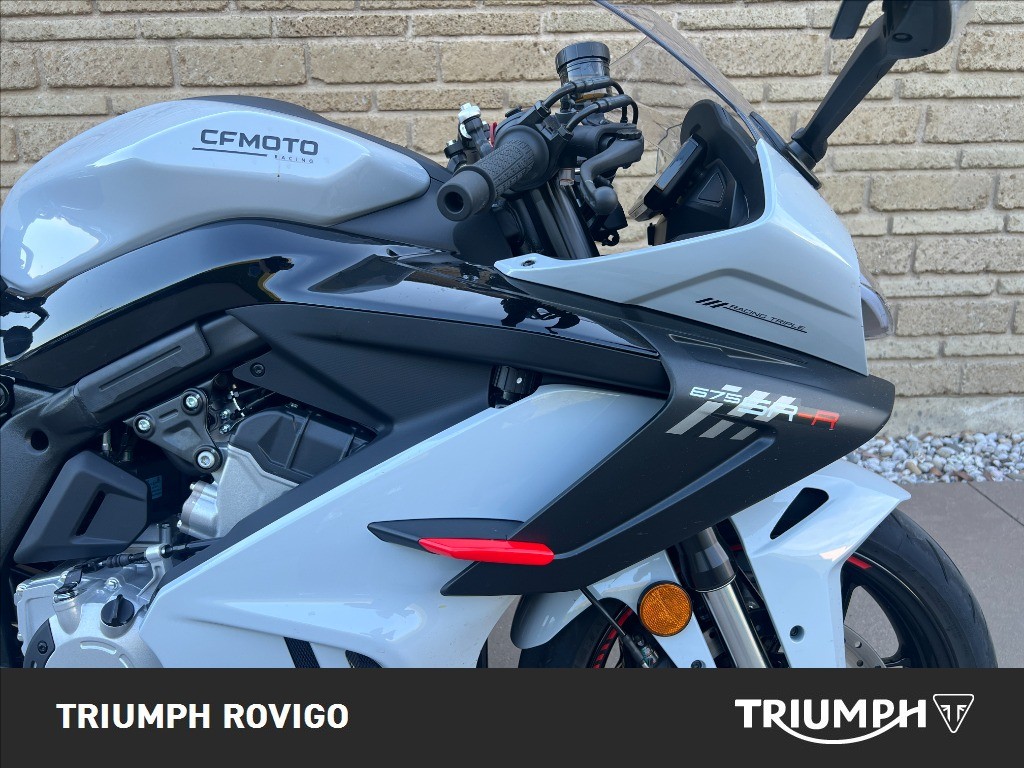 CFMOTO 675 SR R Abs