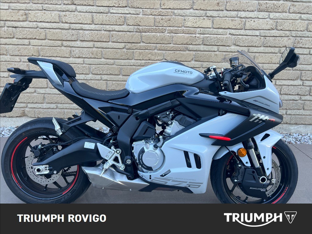 CFMOTO 675 SR R Abs