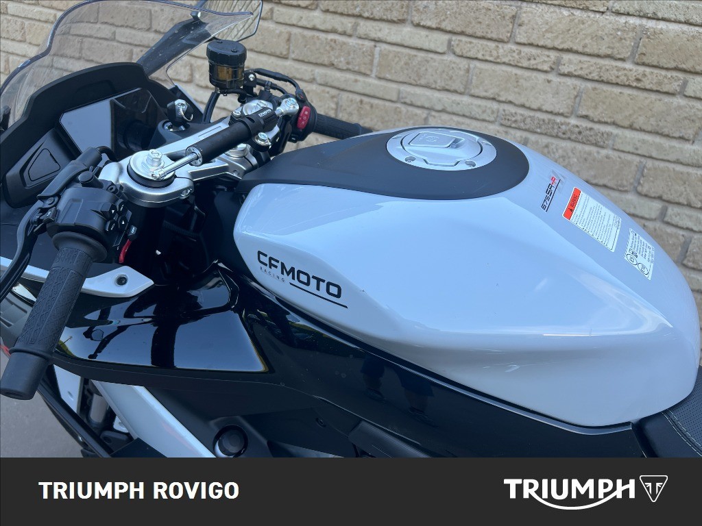 CFMOTO 675 SR R Abs