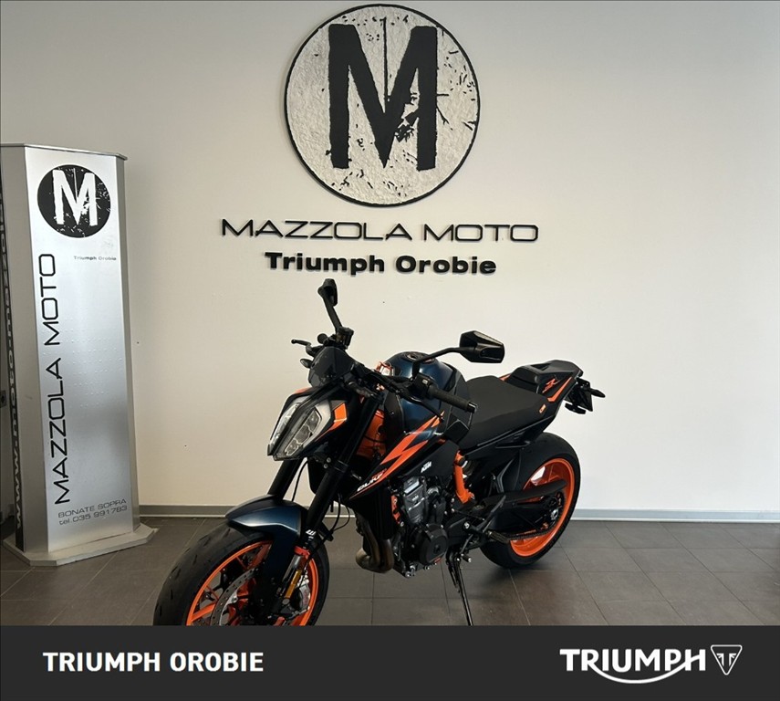 KTM 890 Duke R