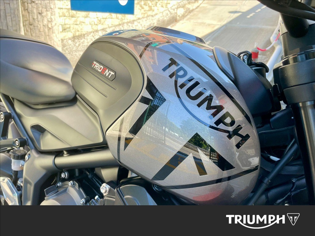 TRIUMPH Trident 660 dep.A2 Abs #7